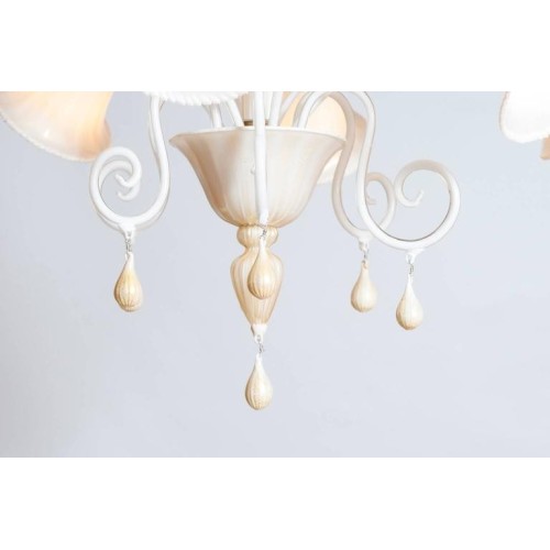 Chandelier in Murano Glass Ivory and Gold, in Seguso Style 1980s